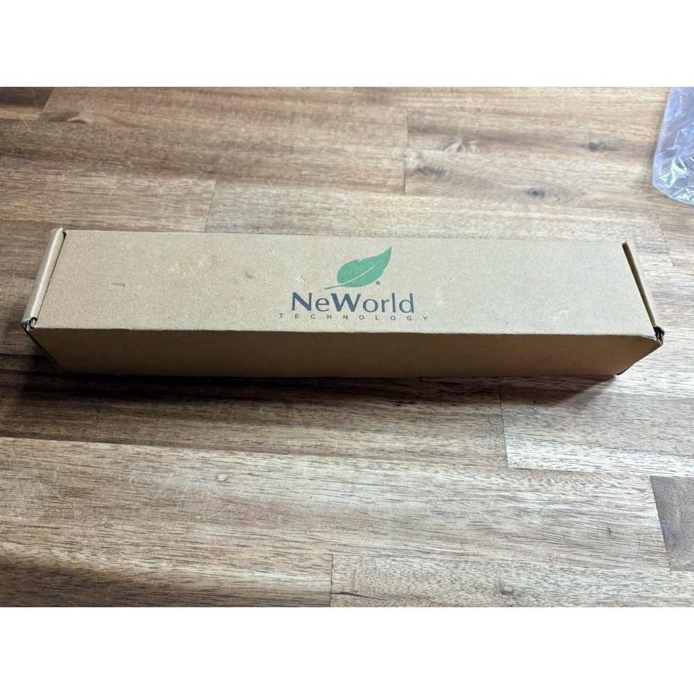 NeWorld Technology 4-Pack Bamboo Toothbrushes + 2 Natural Bamboo Holders | NIB